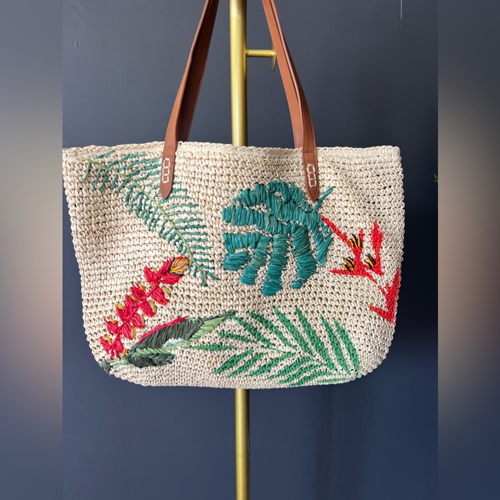 Woven tote